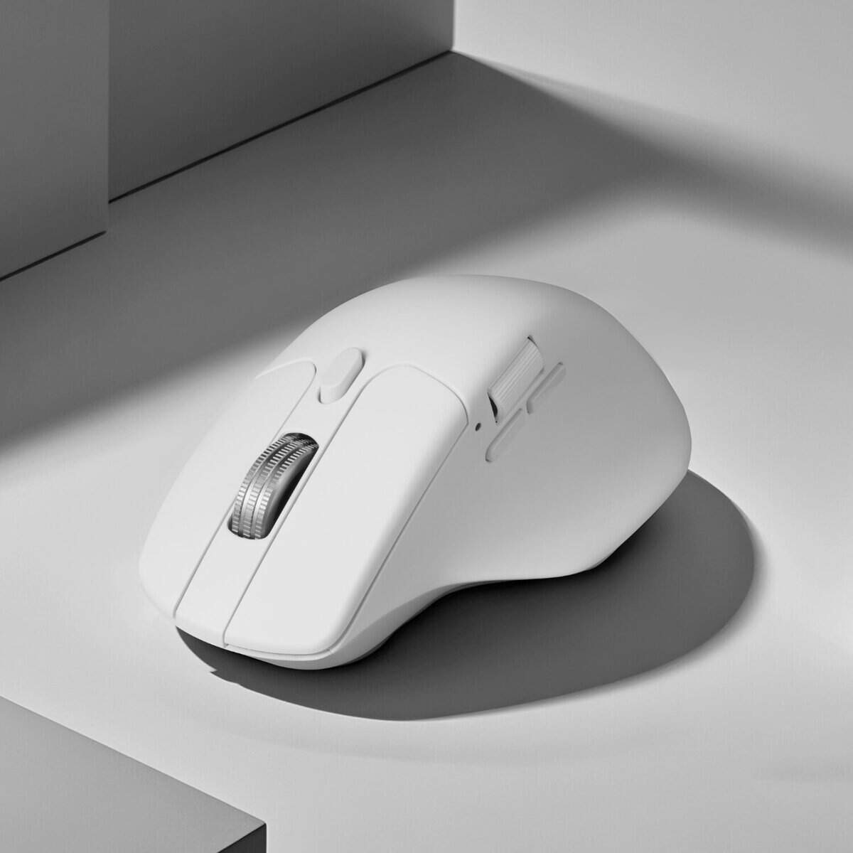 Keychron M6SB72 1K Wireless Mouse with Huano silent Micro switch and premium wheel – White